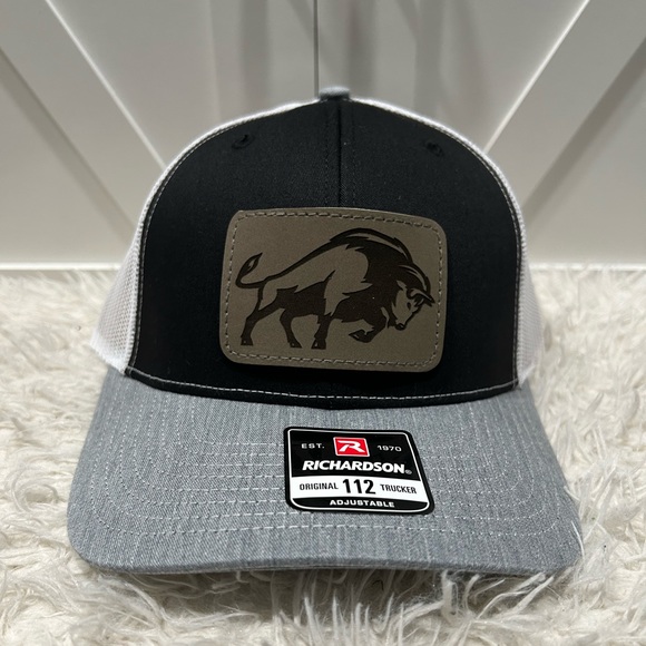 Trucker SnapBack Richardson 112 Hat. Buffalo - Picture 2 of 2